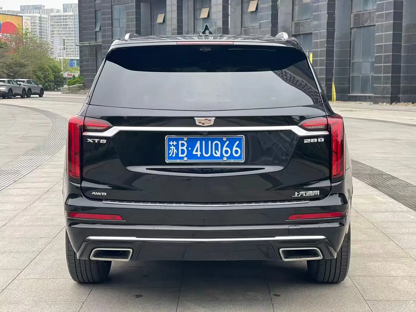 CADILLAC XT6