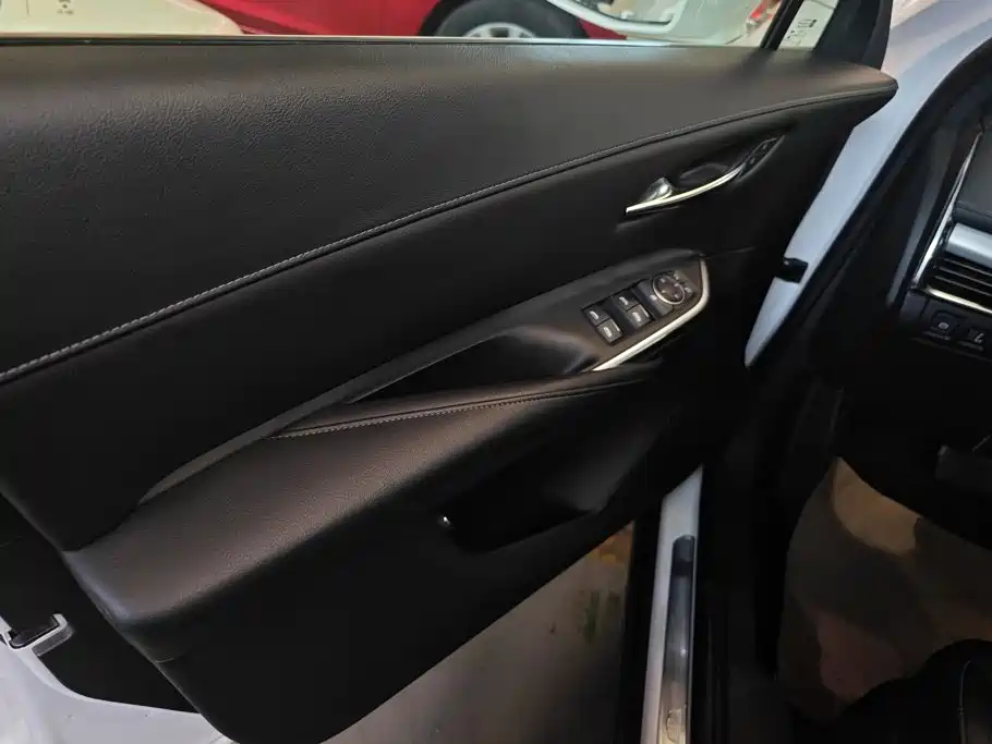 Cadillac XT4 2019 2018 28T FWD Leading Edition