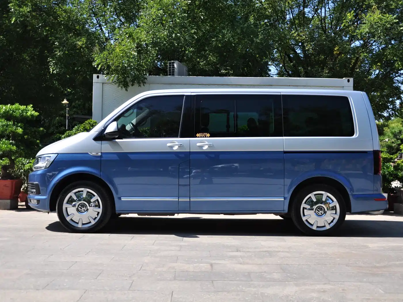 Volkswagen Multivan 2019 2018 2.0TSI 4WD Leisure Edition 7-Seater