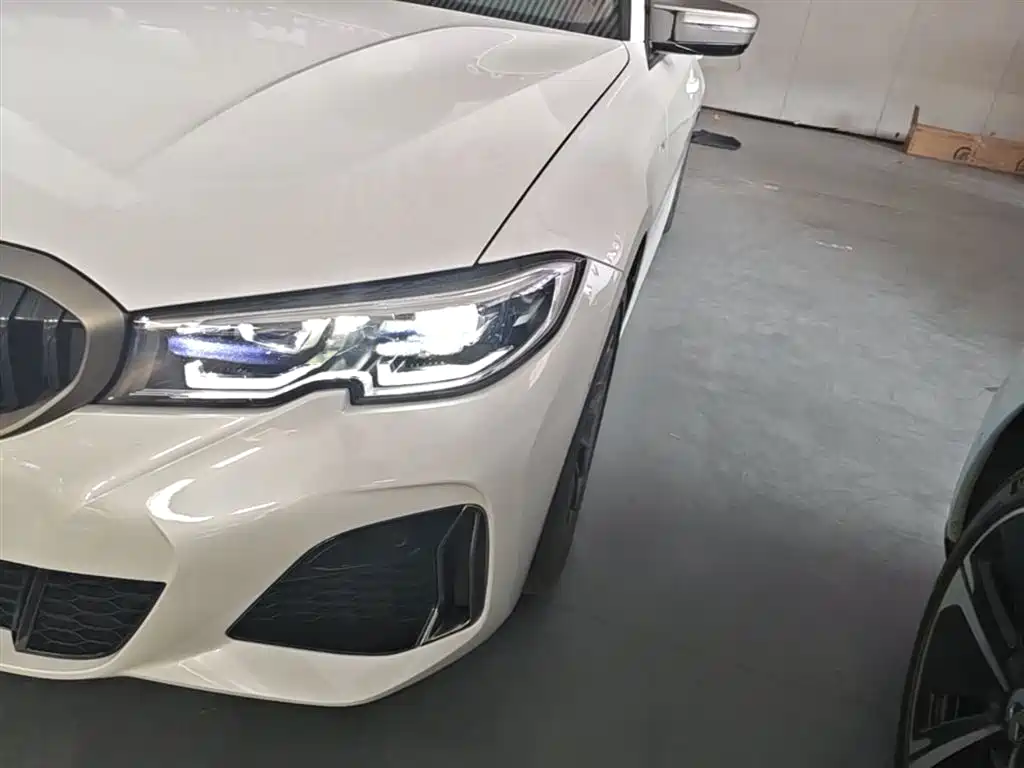 BMW 3 Series 2022 Facelift 325Li M Sport Shadow Edition фото 24