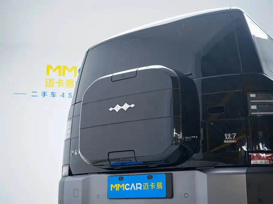 Fang Cheng Bao Titanium 7 2026 2025 AWD Base Model