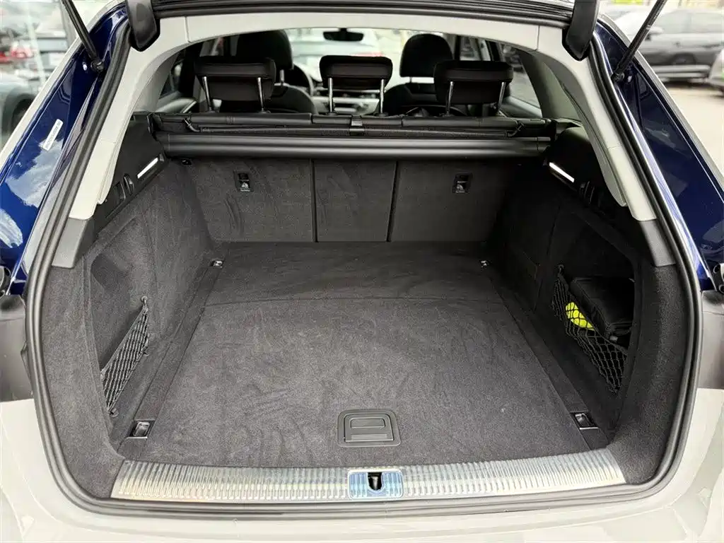 AUDI A4 (IMPORT)