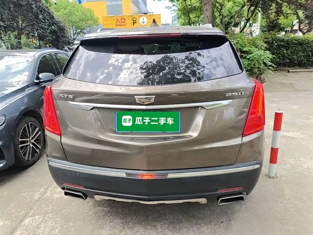 Cadillac XT5 2016 25T Luxury Model фото 6