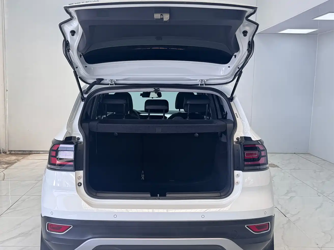 Volkswagen Tanying 2021 1.5L Automatic 30th Anniversary Edition фото 16