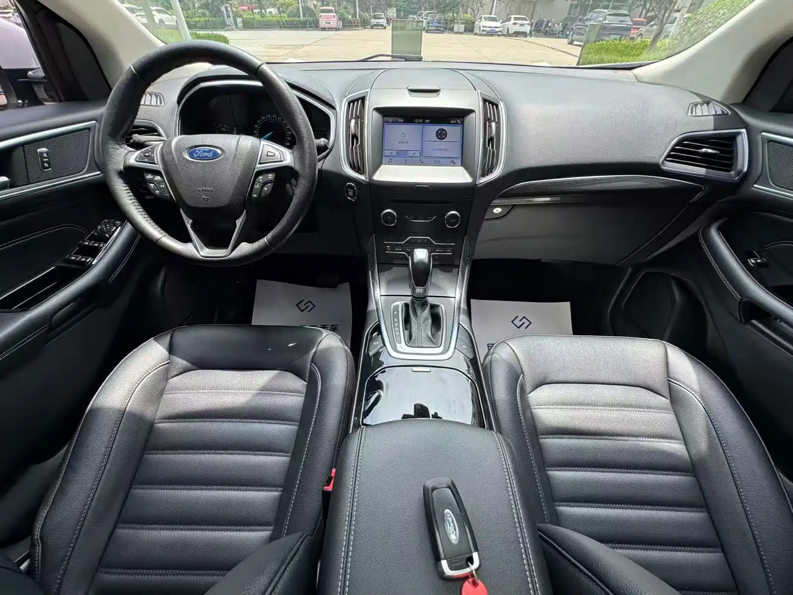 Фото 11 - Ford Edge