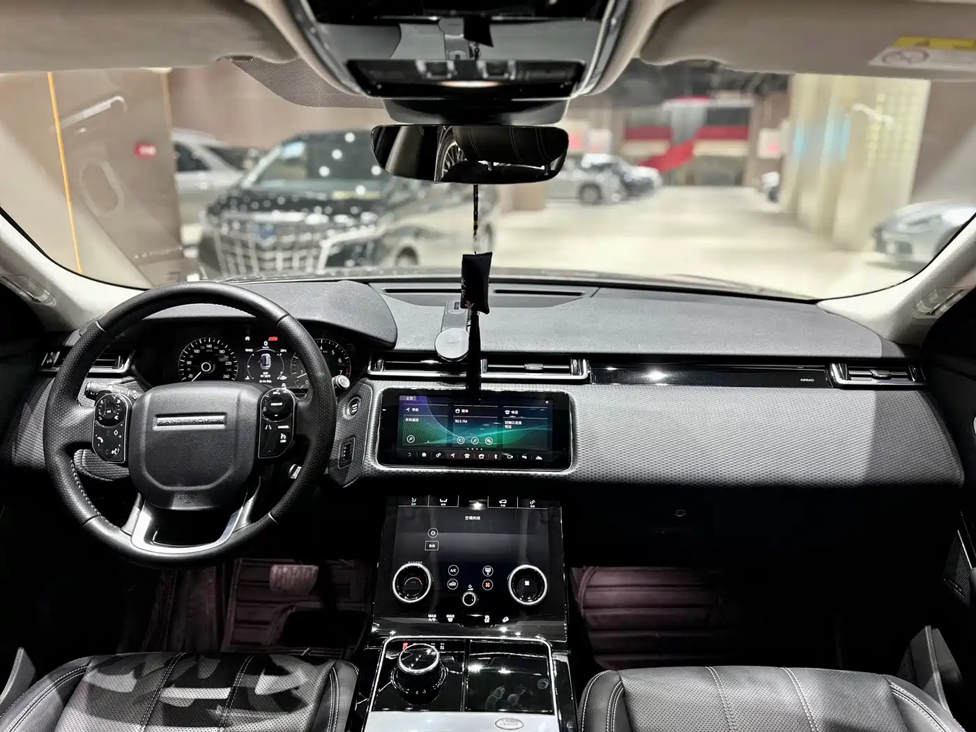 Land Rover Range Rover Velar 2018 2017 P380 R-DYNAMIC S