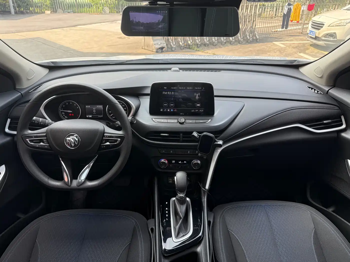 Buick Encore 2021 332T CVT Elite фото 9