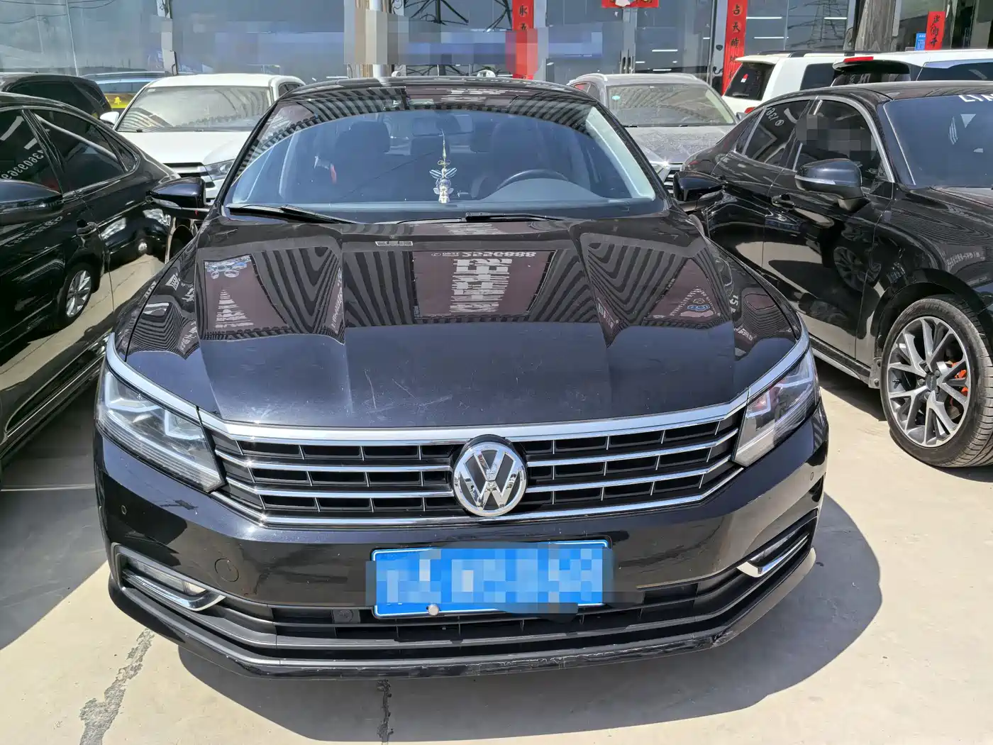 VOLKSWAGEN PASSAT