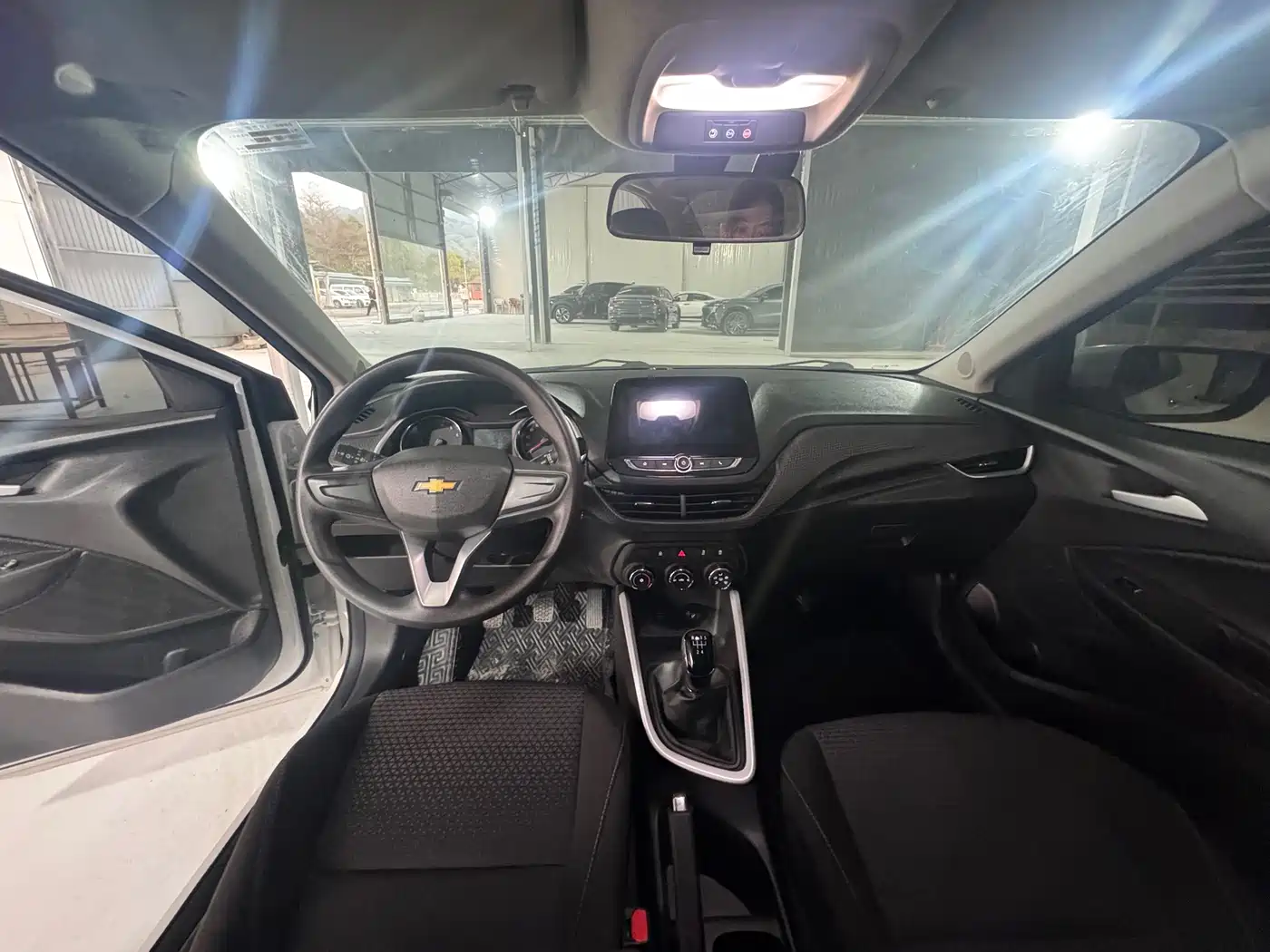 Chevrolet Cavalier 2021 320 Manual Joy Edition фото 9