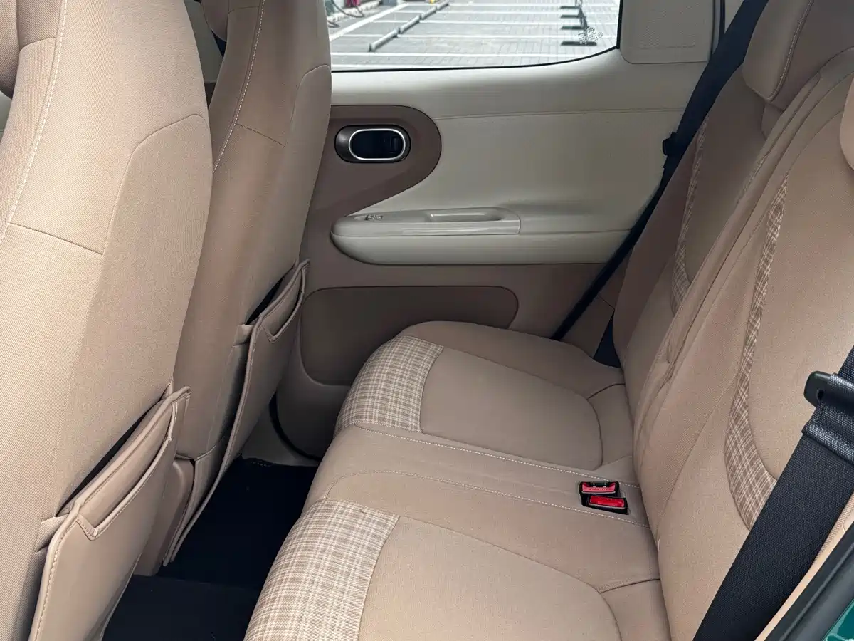 Photo 11 - Wuling Motors Hongguang MINIEV