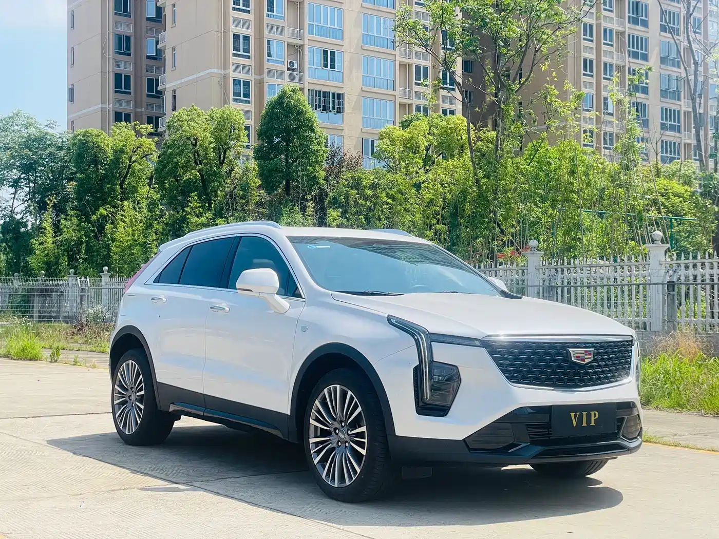 Cadillac XT4 2024 28T 2WD Premium фото 3