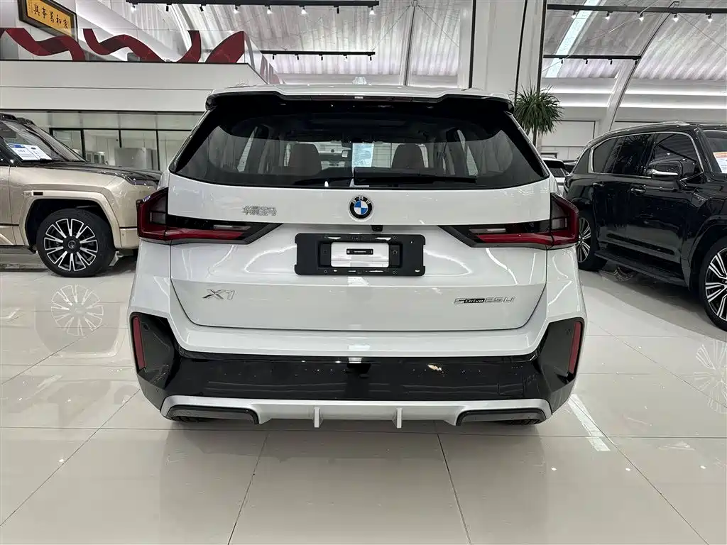 BMW X1 2023 sDrive25Li M Sport Package фото 20
