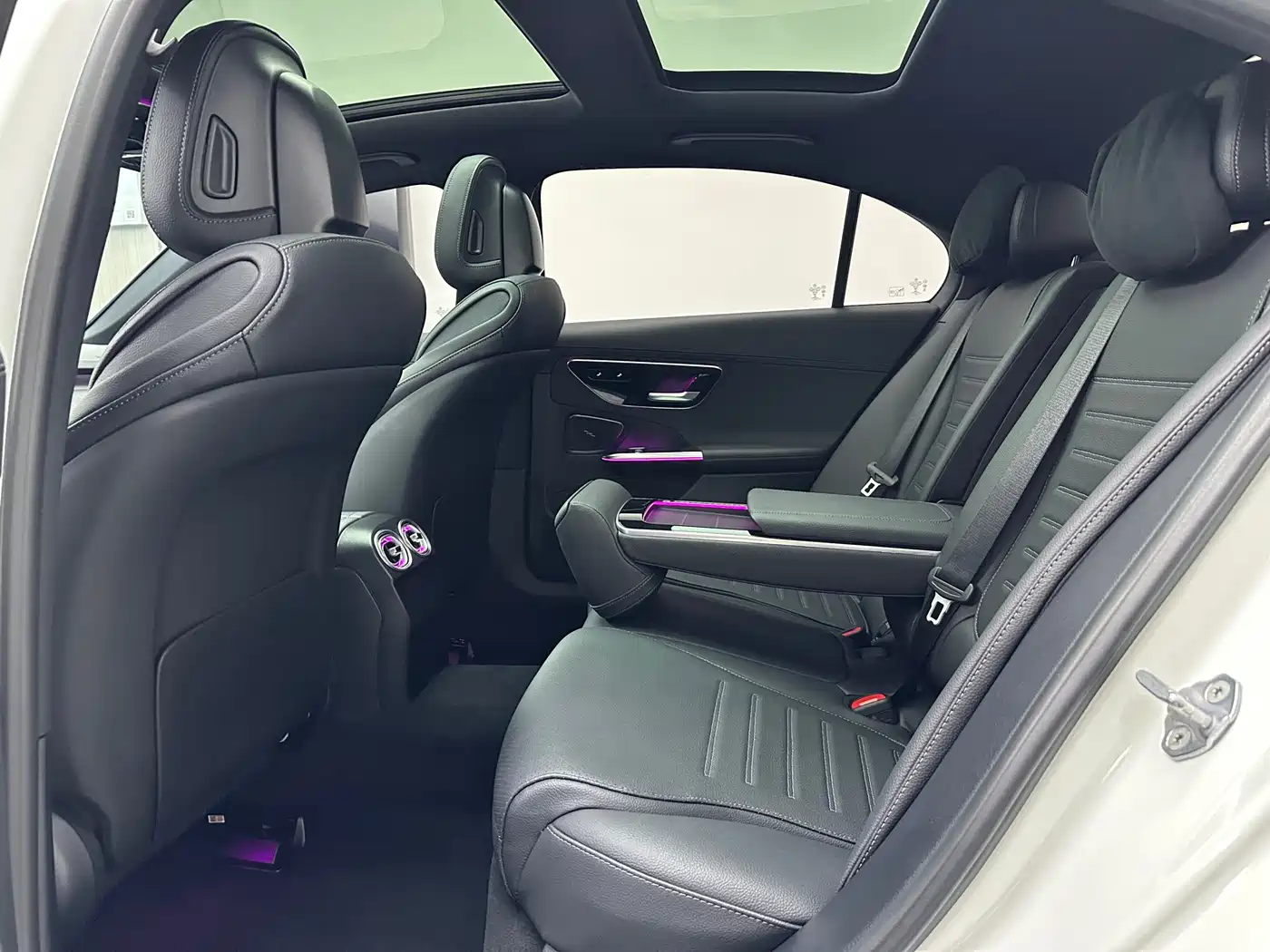 Mercedes-Benz C-Class 2023 C 260 L Sport фото 23