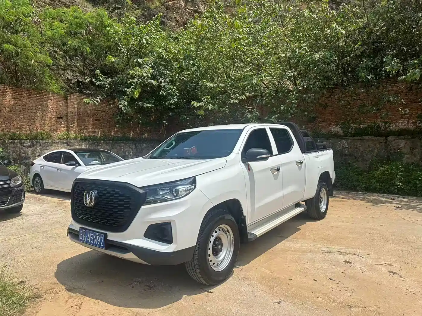 Changan F70 Blue Whale 2024 2024 Gasoline 2.0T Manual 2WD Long Box Plateau Custom Edition