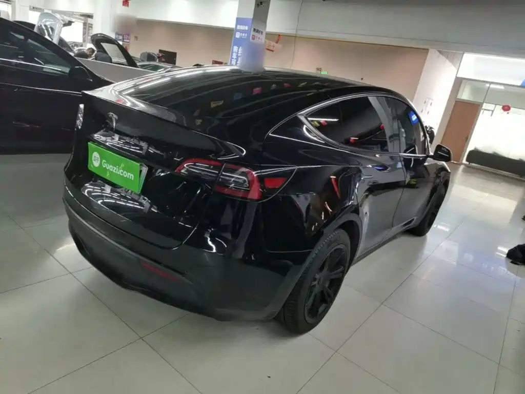 Фото 7 - Tesla Model Y