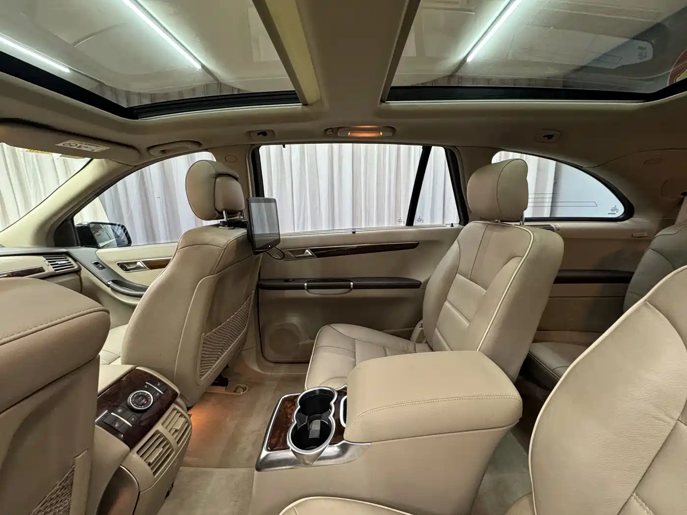Mercedes-Benz R-Class 2011 R 350 L 4MATIC фото 13