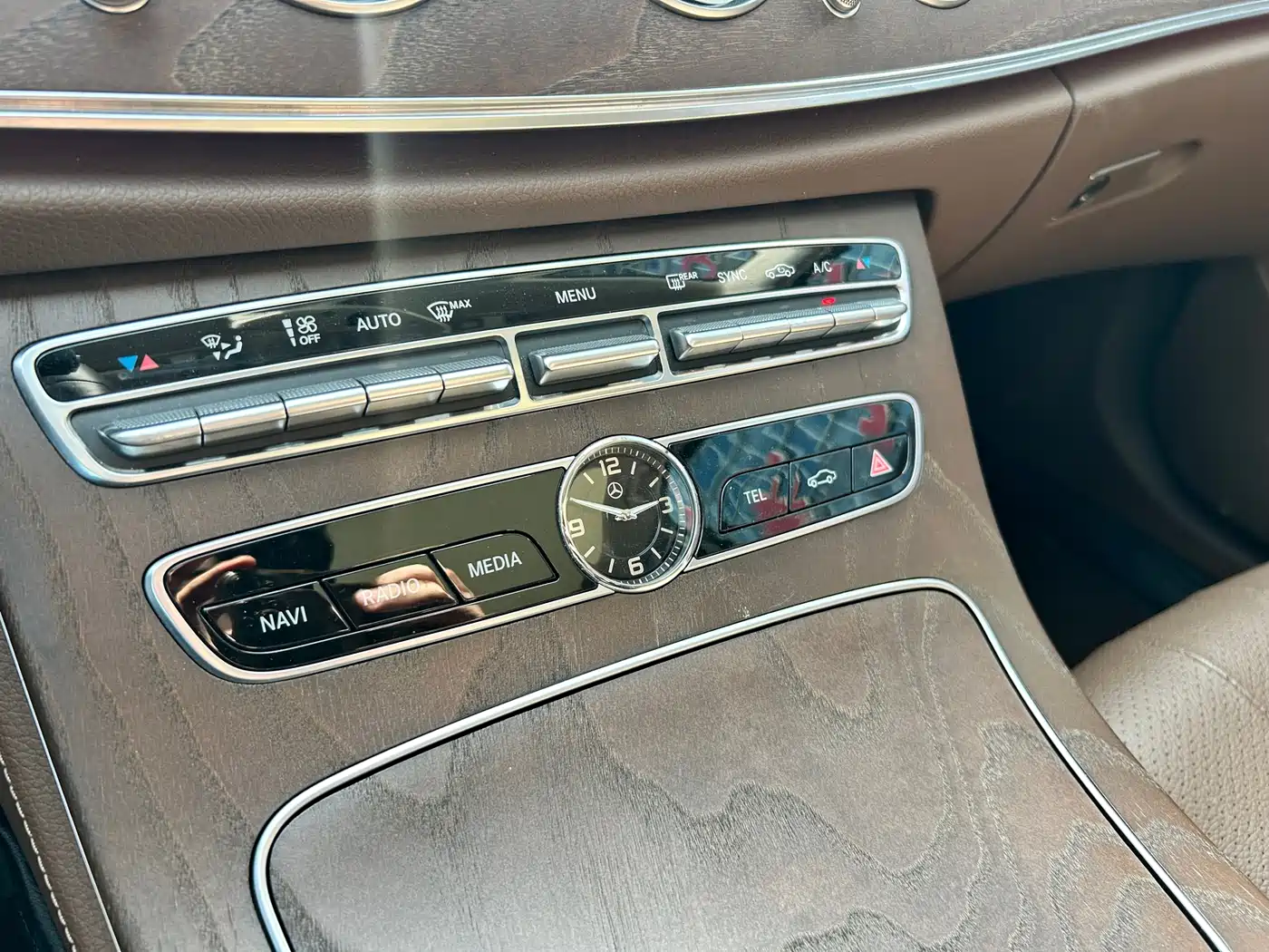 Mercedes-Benz E-Class 2020 Facelift E 260 L фото 17