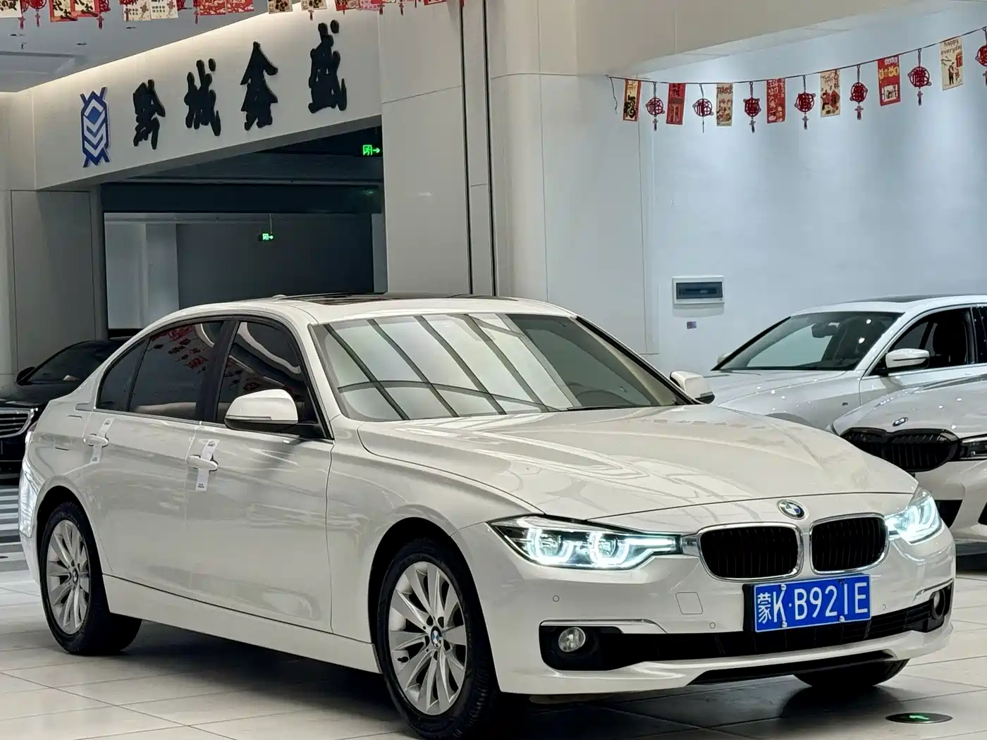 BMW 3 Series 2017 318Li Fashion фото 3
