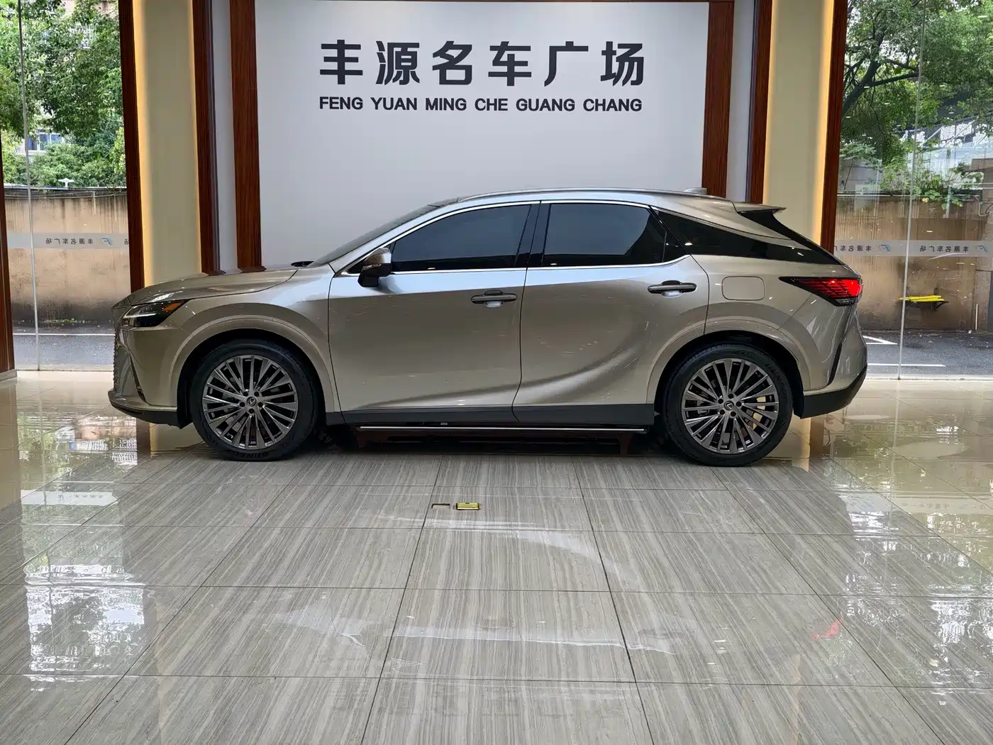 Lexus RX 2025 2025 350h 4WD Premium Edition