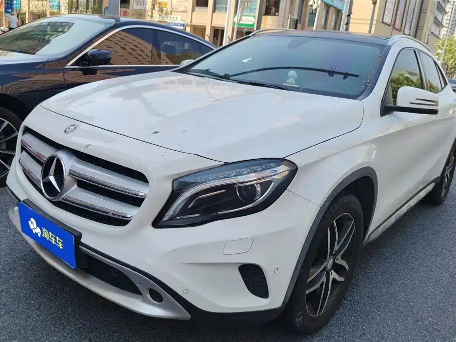 Mercedes-Benz GLA 2016 GLA 200 Fashion
