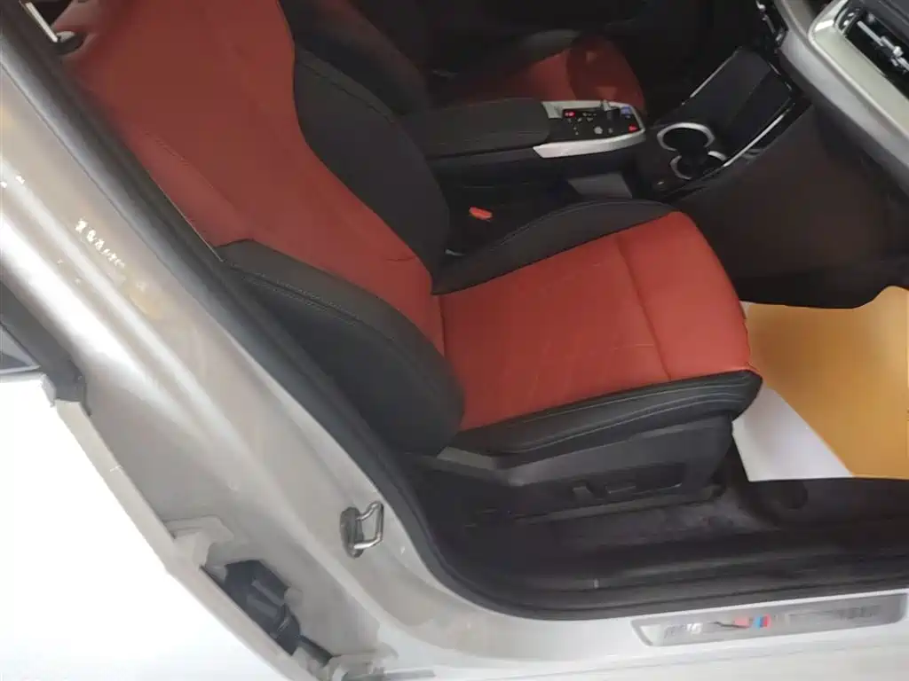 BMW iX1 2023 eDrive25L M Sport Package фото 25