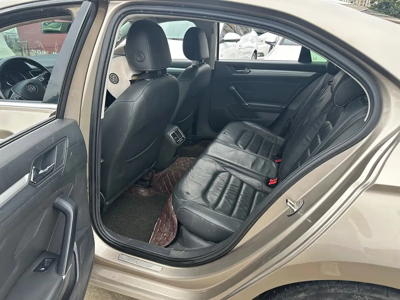 Volkswagen Lamando 2015 330TSI DSG Comfort фото 5