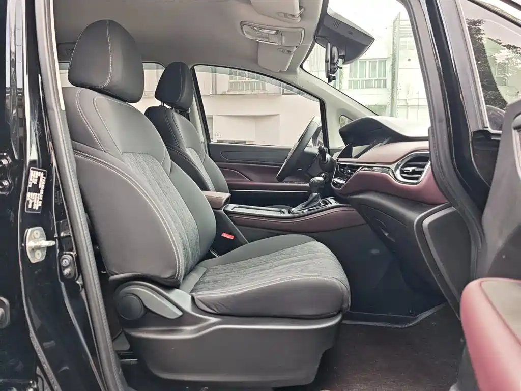 GAC Trumpchi Trumpchi M6 2021 PRO 270T DCT Elite фото 20