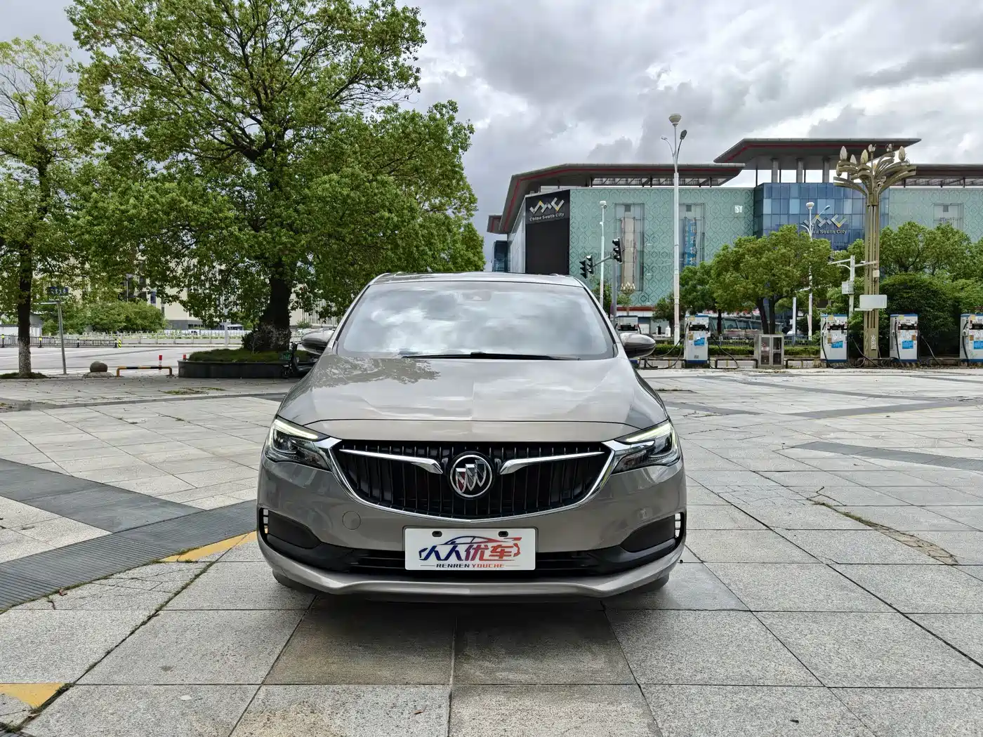 Buick GL6 2021 2019 Model 18T 5-Seater Connected Luxury Version China V