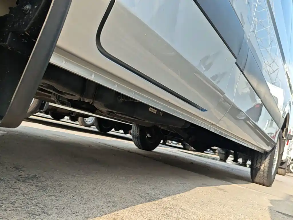 Foton Tuyano 2023 2023 2.0T Automatic Jixiang Long Wheelbase Medium Roof Single Rear Wheel 7/9-Seater