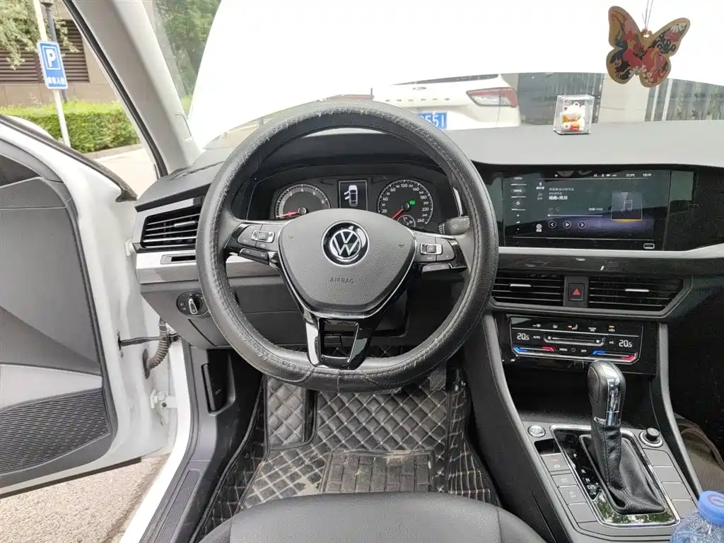 Volkswagen Bora 2021 1.5L Automatic Elite Smart Edition фото 3