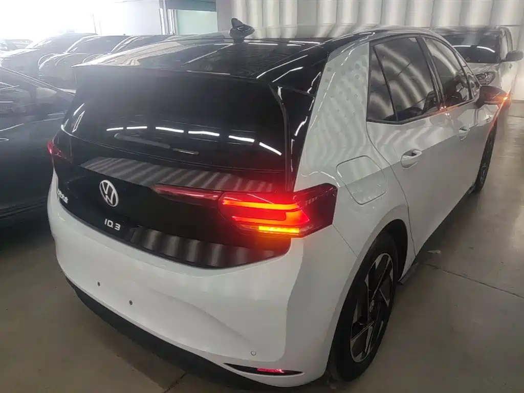 Volkswagen ID.3 2023 Pure Smart Edition фото 7