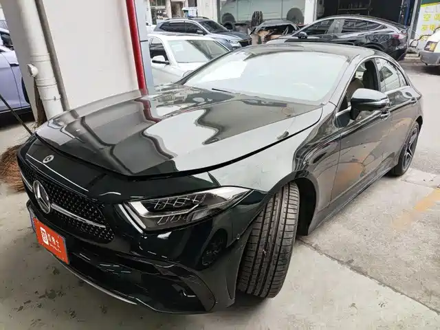 MERCEDES-BENZ CLS