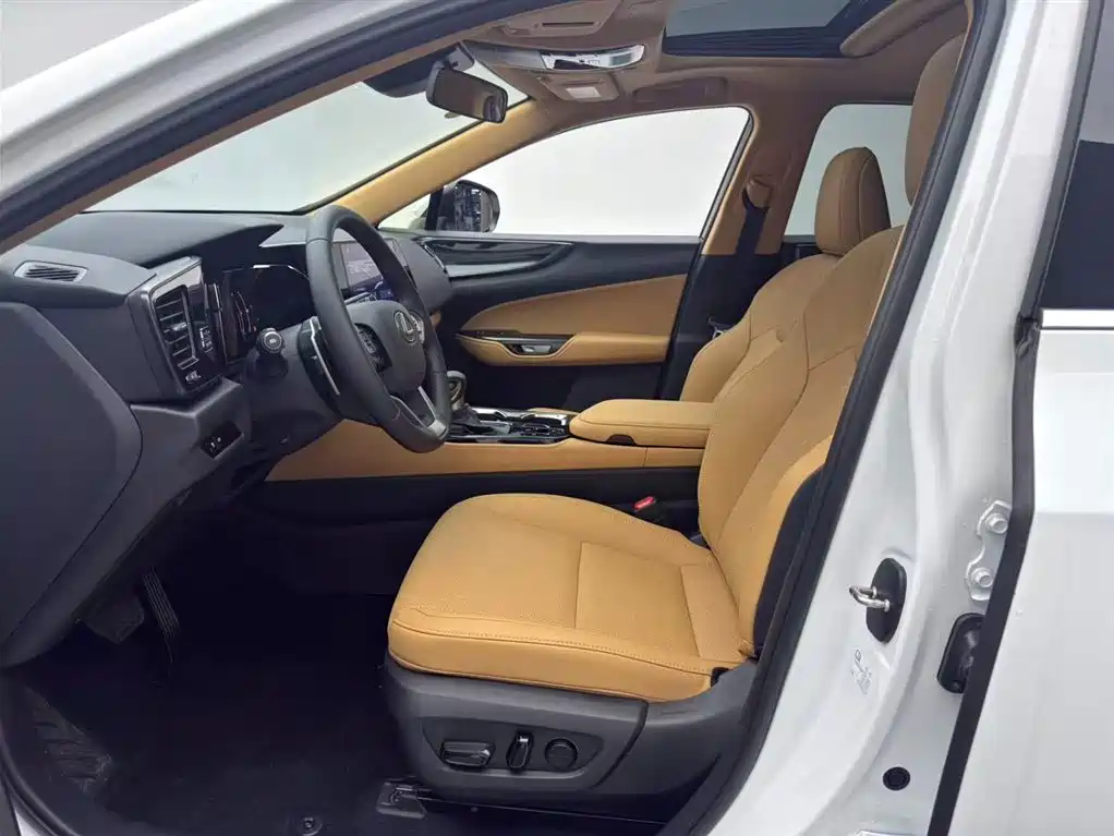 Lexus NX 2025 Model 200 Base Version фото 8