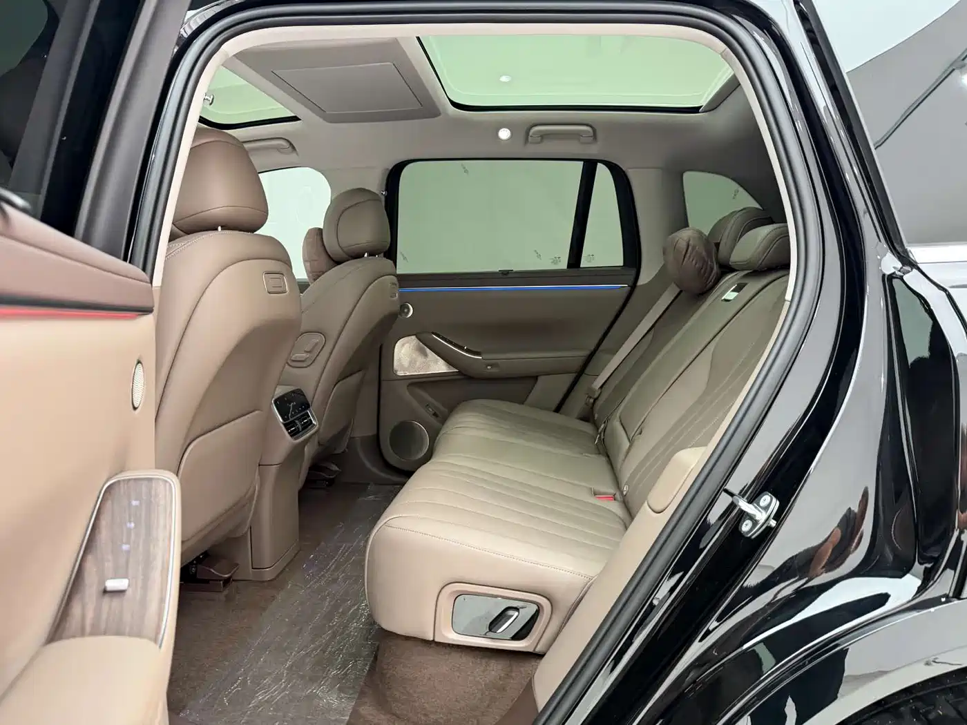 AITO Wenjie AITO M7 2026 Extended Range Ultra AWD 5-Seater фото 14