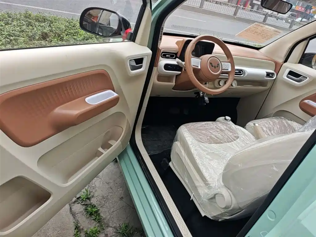 Wuling Motors Hongguang MINIEV 2026 2024 3rd Generation 215km Youth Edition