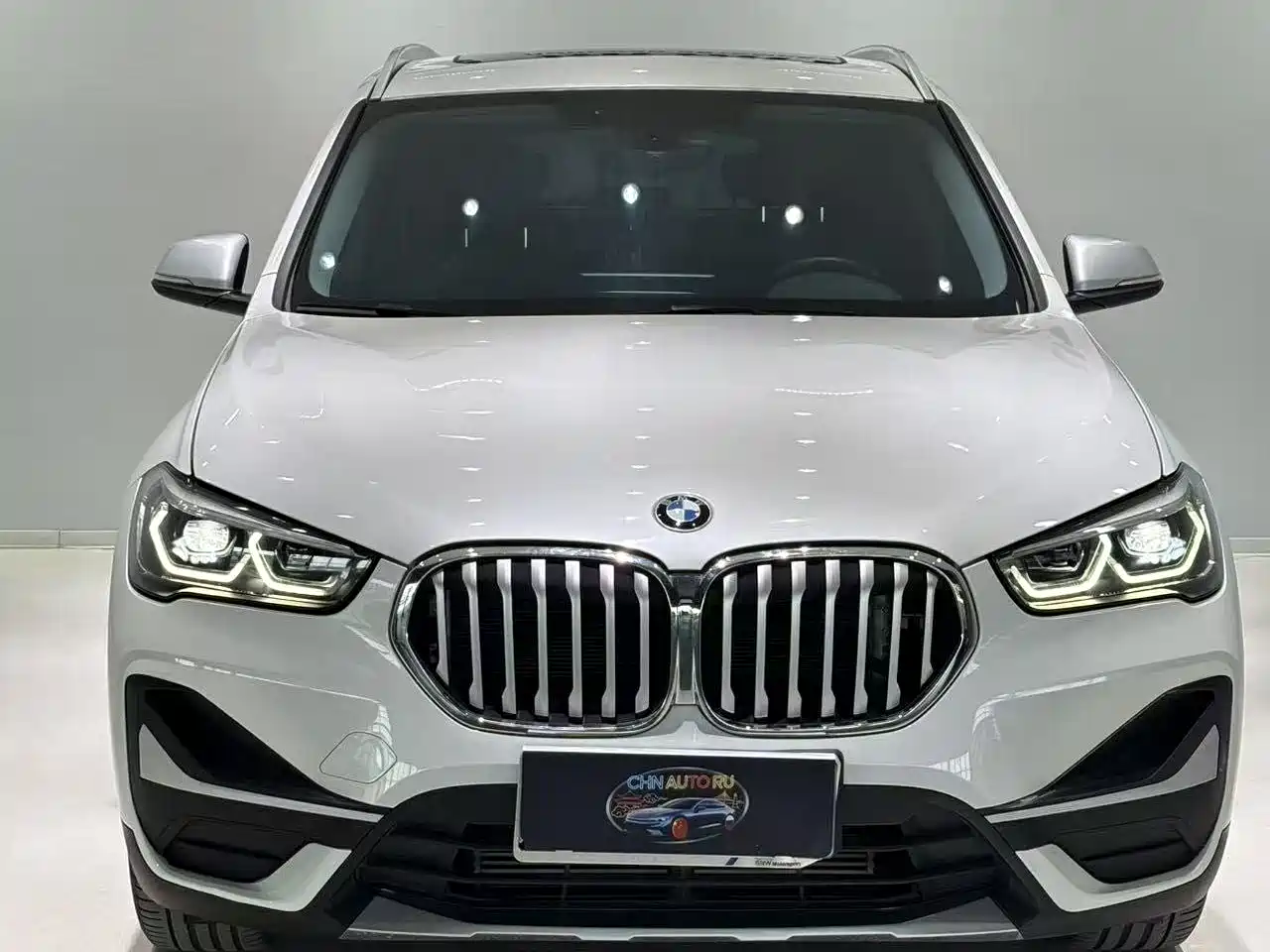 BMW X1 2022 sDrive20Li Fashion фото 2