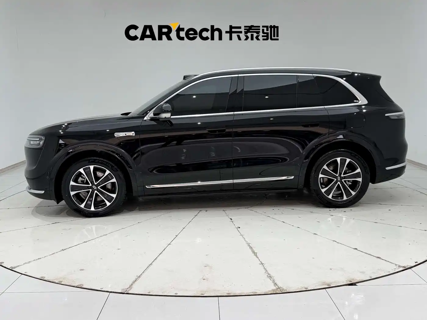 AITO Wenjie AITO M7 2026 Extended Range Ultra AWD 5-Seater фото 5