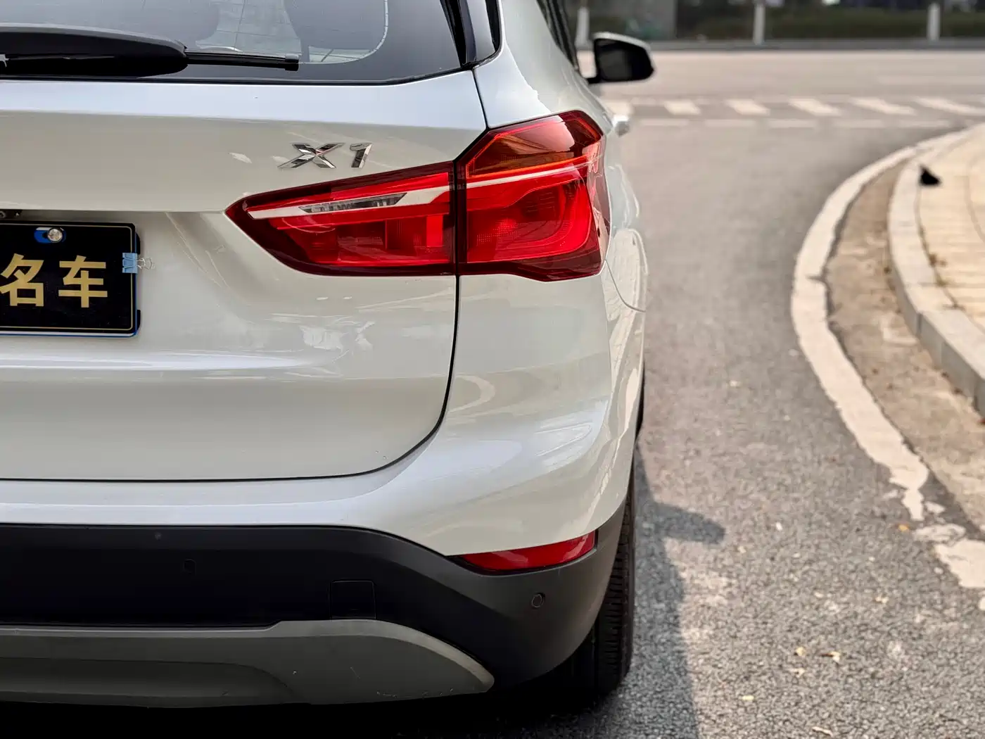 BMW X1 2016 sDrive18Li Premium Model фото 8