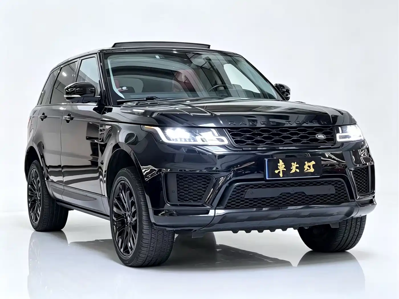 Land Rover Range Rover Sport 2016 Model 3.0 SC V6 HSE DYNAMIC фото 3