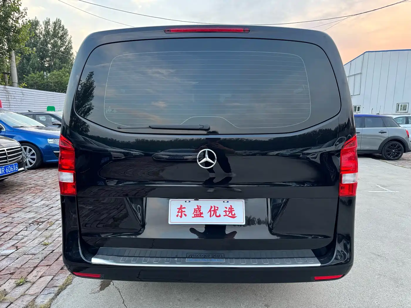 Mercedes-Benz Vito 2020 2.0T Elite Edition (7-seater) фото 5