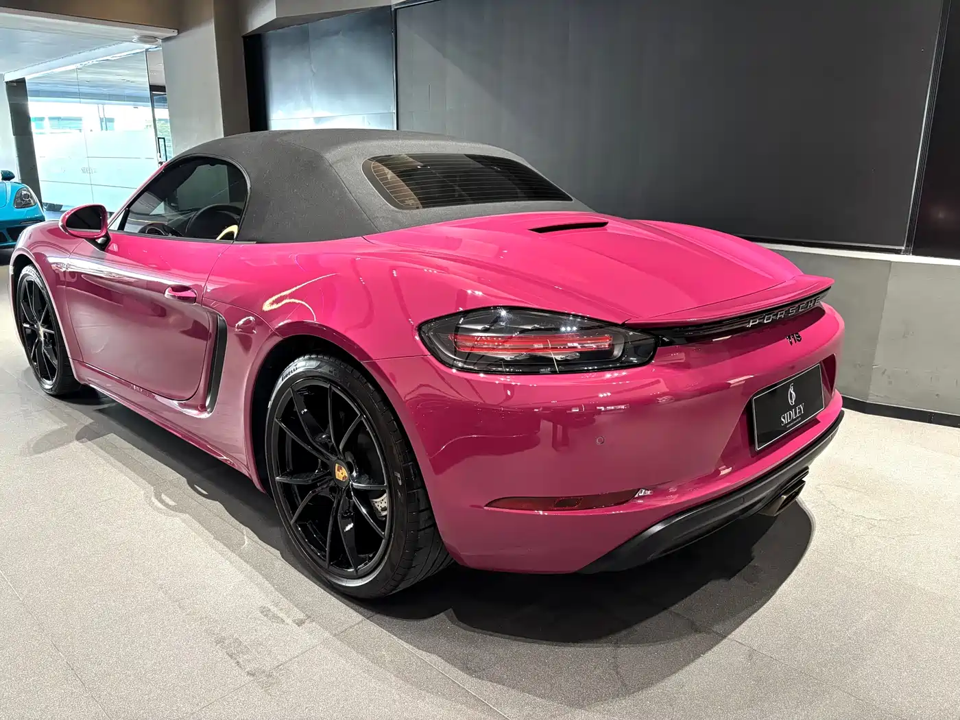 PORSCHE 718