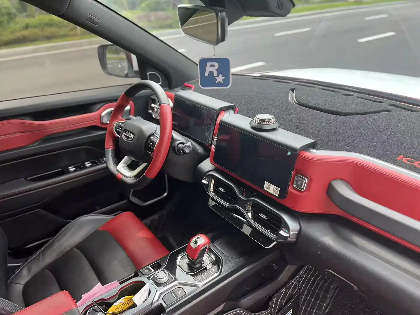 GEELY AUTOMOBILE GEELY ICON