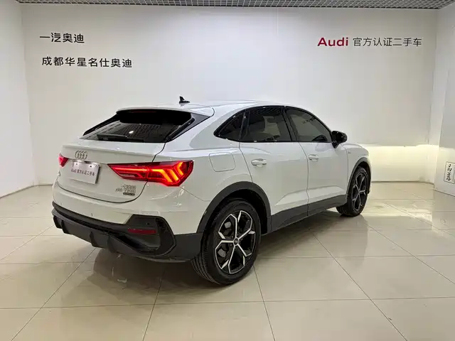 Audi Q3 Sportback 2022 45 TFSI quattro Fashion — фото 4