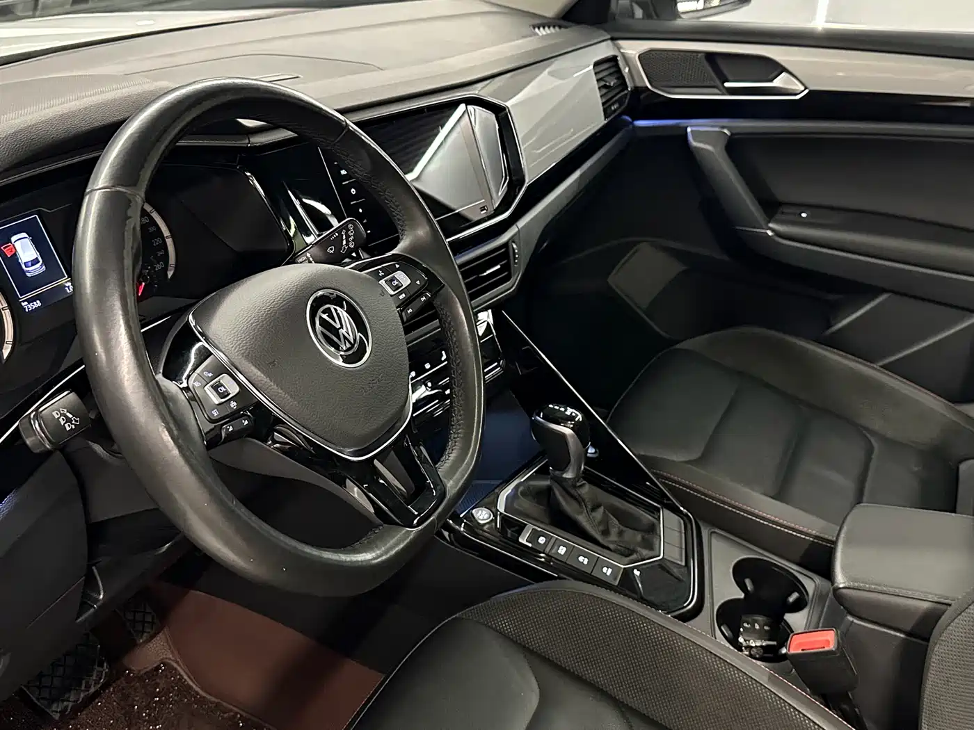 Volkswagen Tayron 2022 330TSI 2WD Luxury Smart Connect Edition фото 7