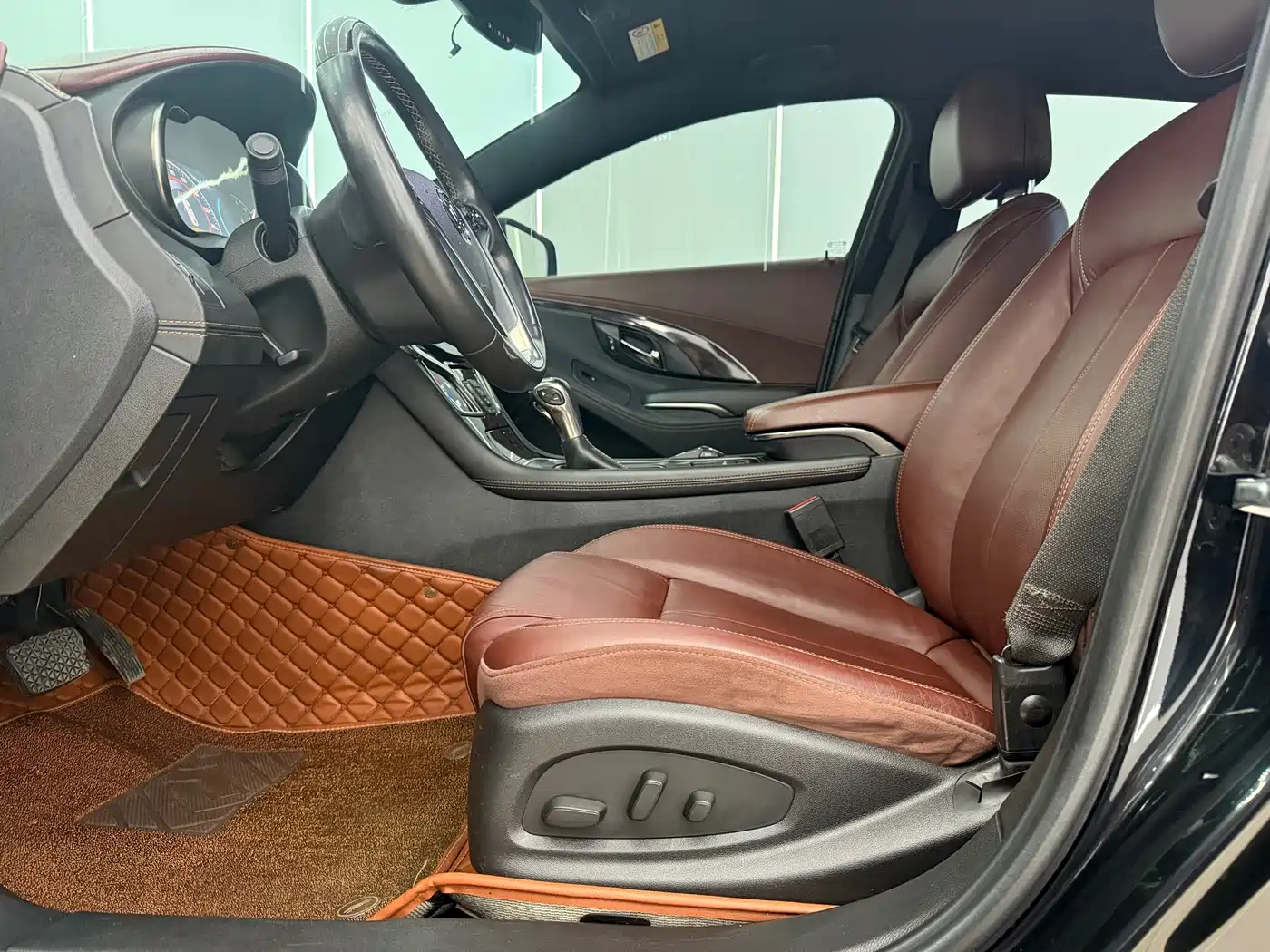 Buick LaCrosse 2013 2.4L SIDI Luxury Comfort фото 4
