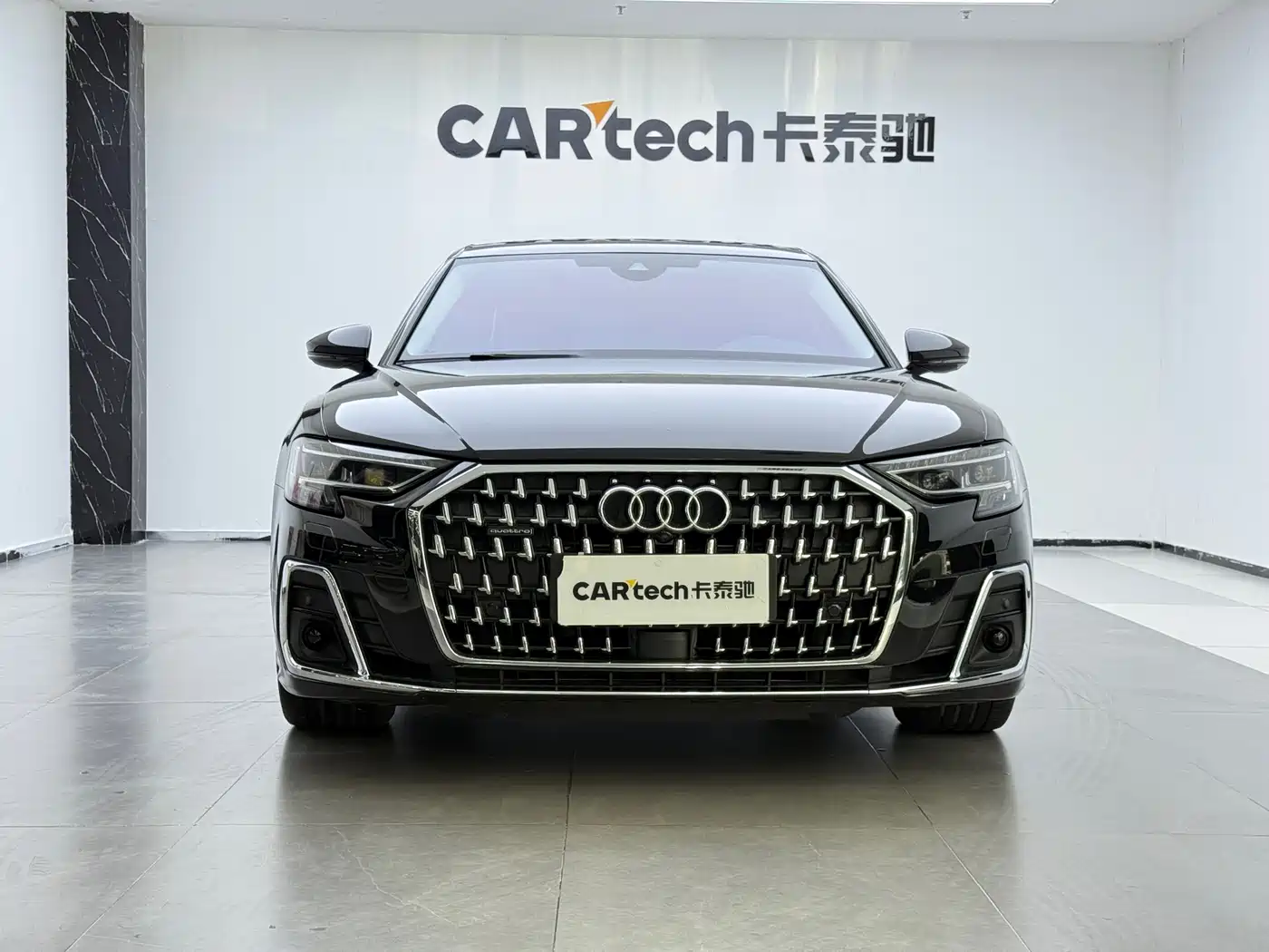 Audi A8 2023 A8L 50 TFSI quattro Exclusive фото 2