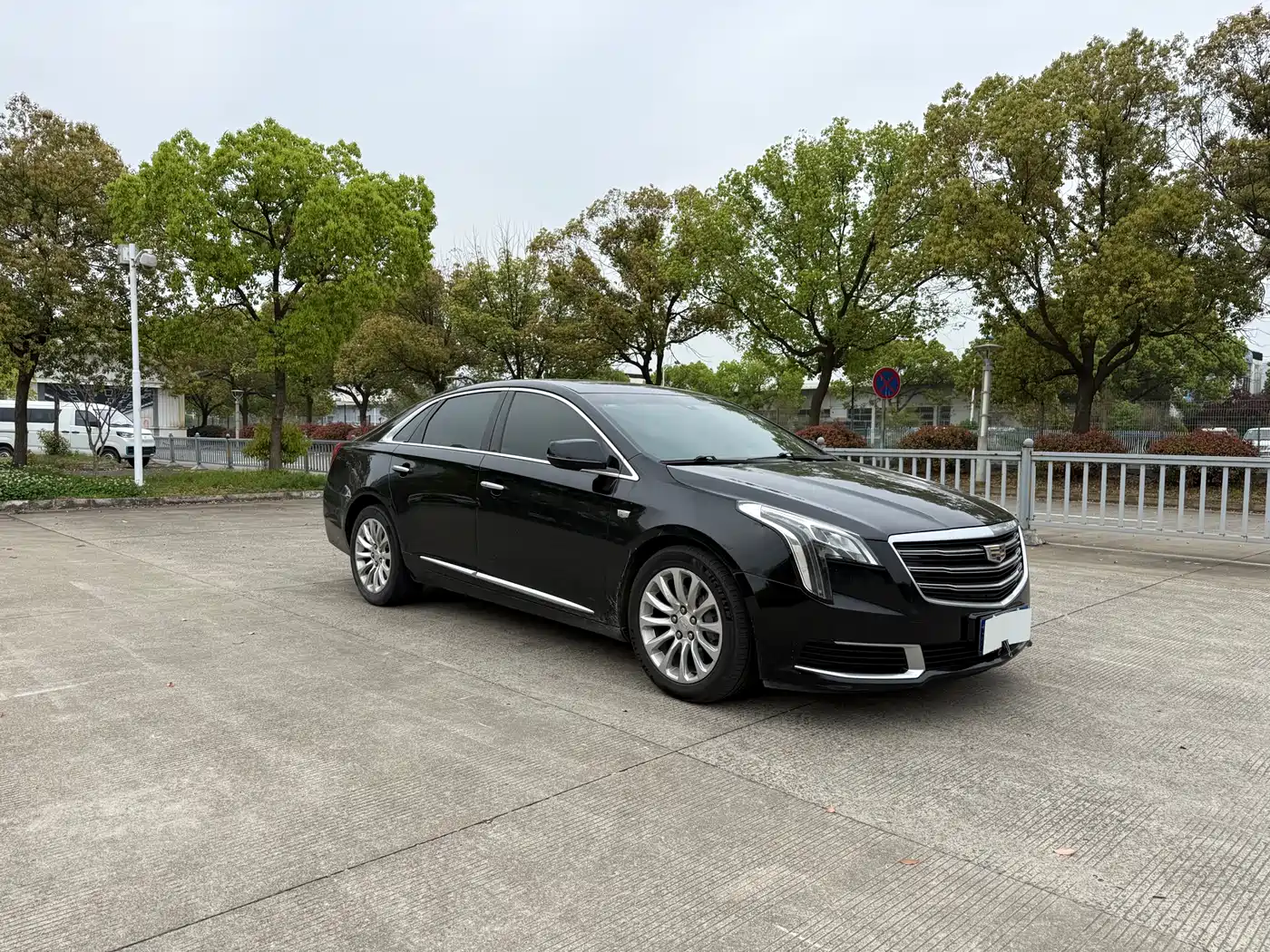 CADILLAC XTS