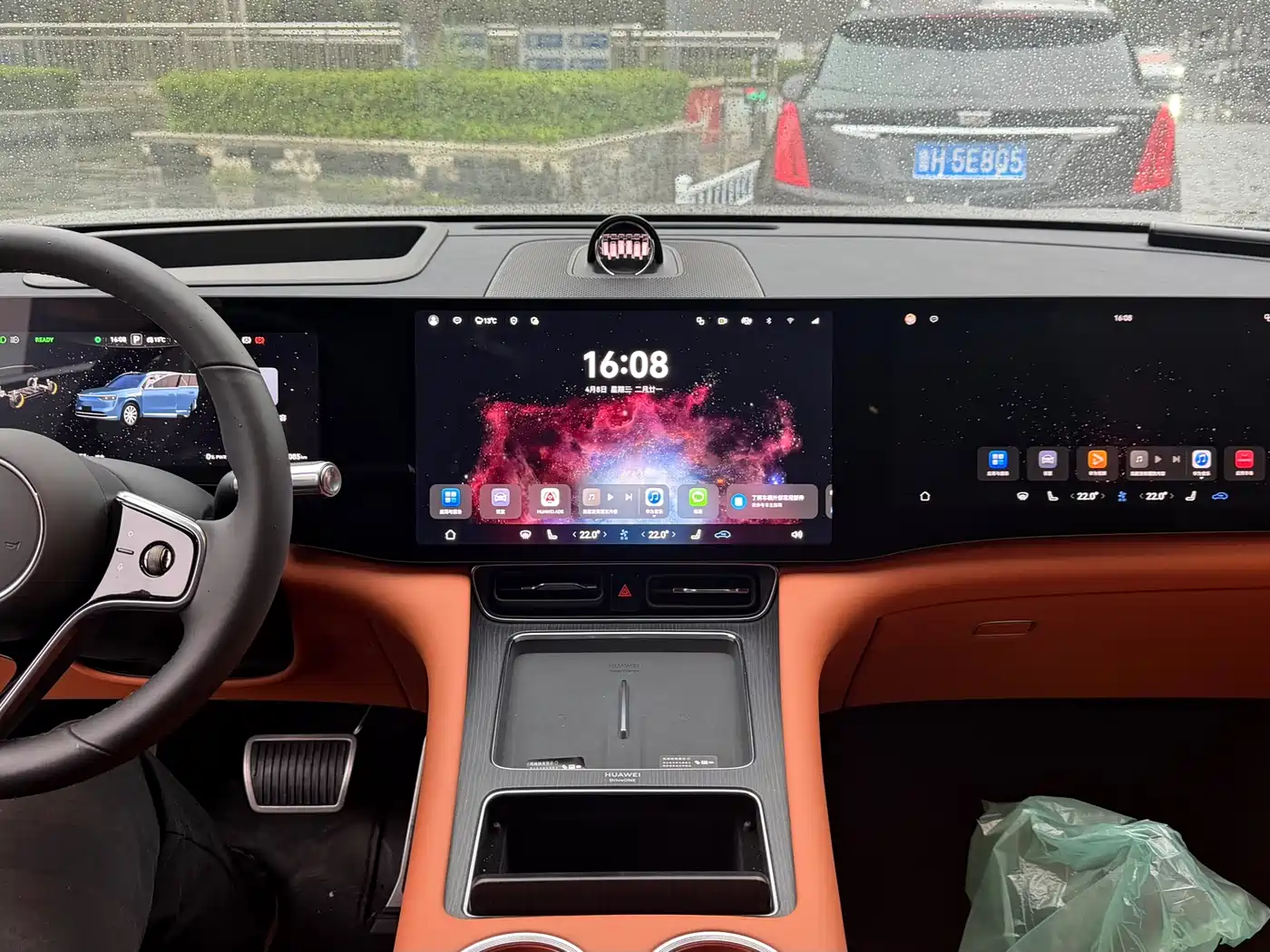 AITO Wenjie AITO M8 2025 Model Extended Range Max+ Edition 53.4kWh 6-Seater фото 3