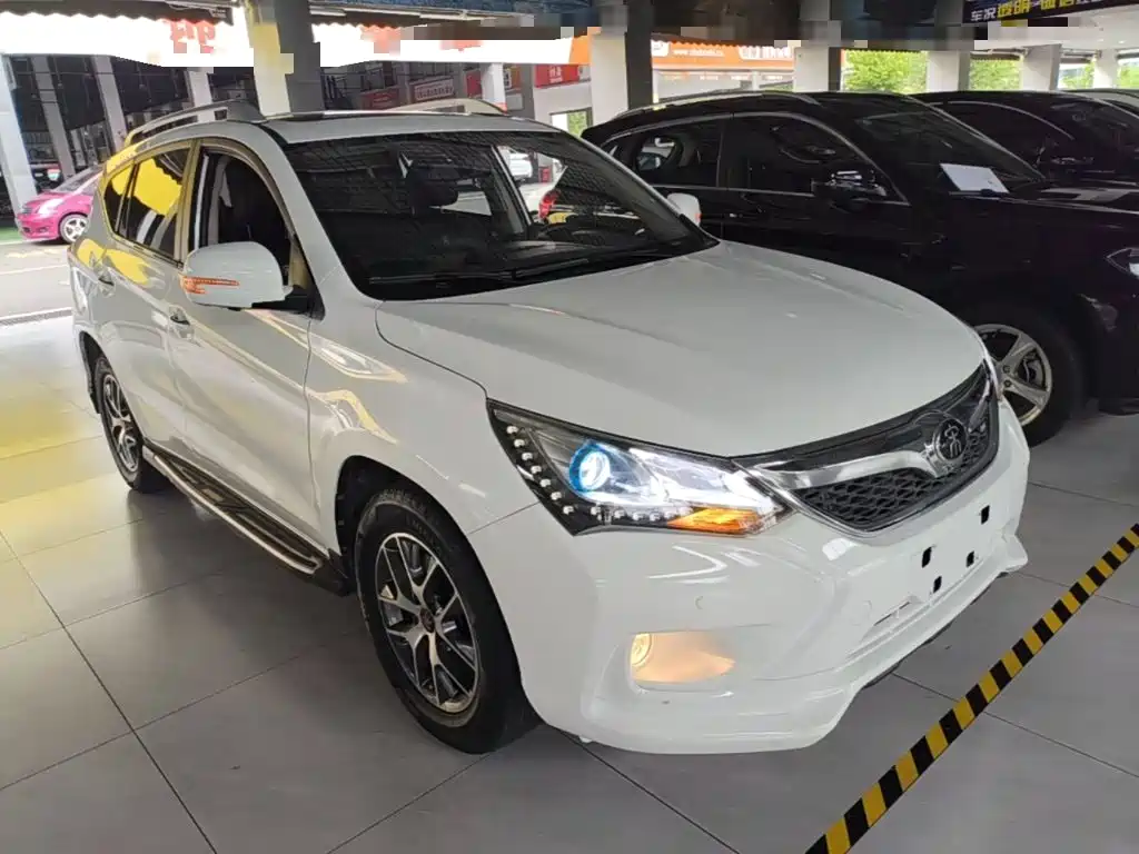 BYD Song 2017 2016 Ultimate Edition 1.5TID Automatic Elite