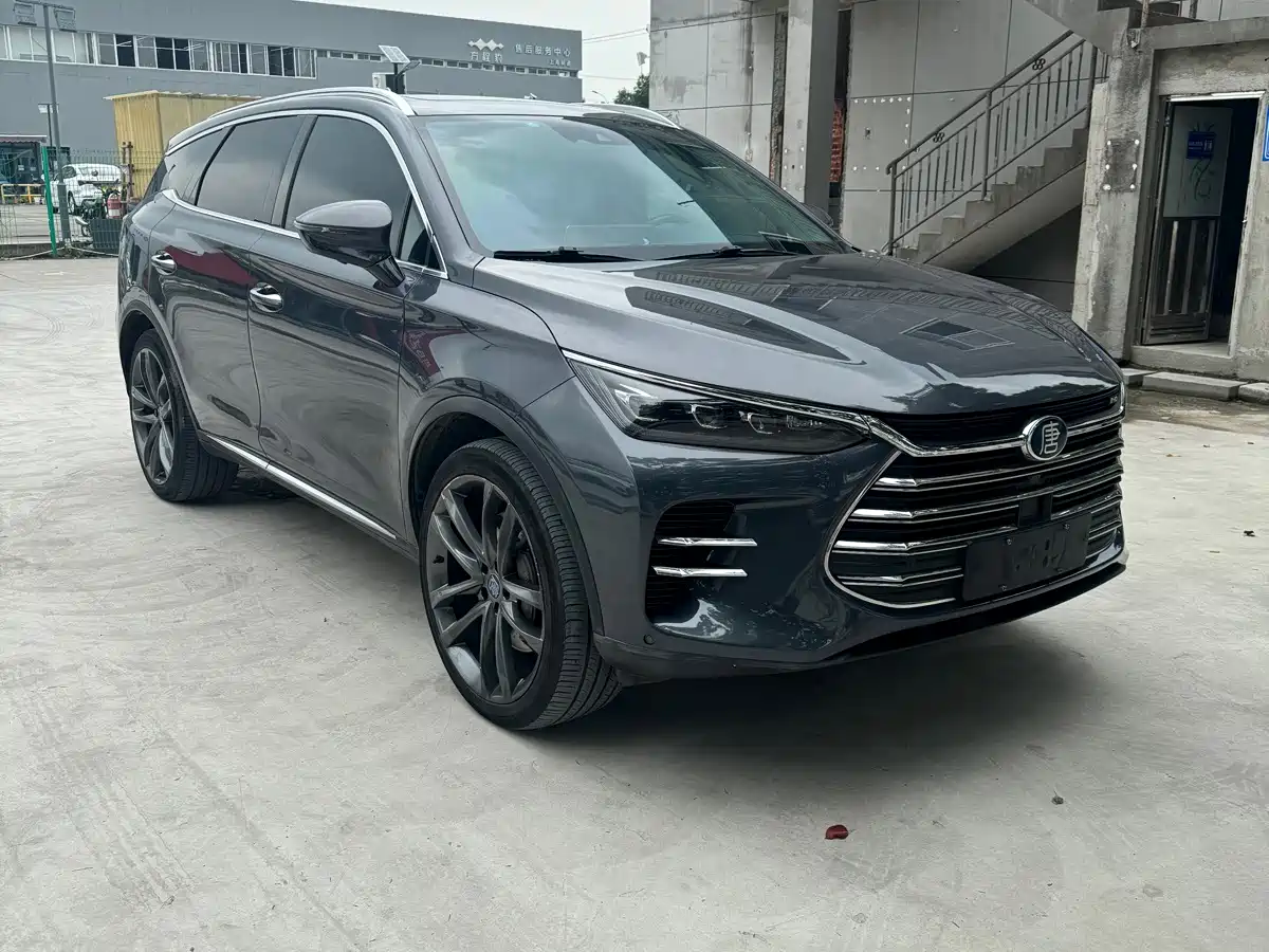 صورة 3 - BYD Tang New Energy